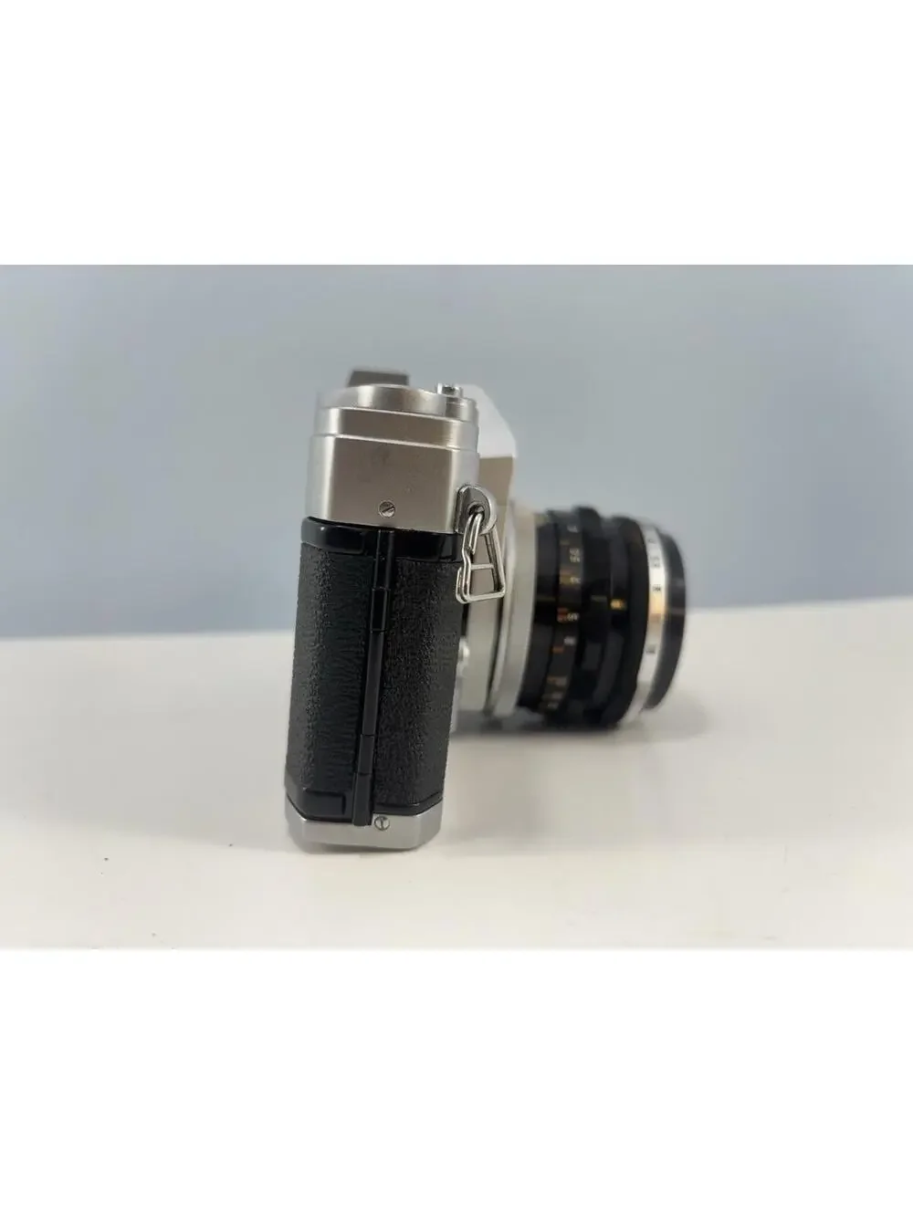 VTG Bell & Howell Canon FX 35mm SLR Camera w/ 50mm 1:1.8 Lens+Case UNTESTED READ